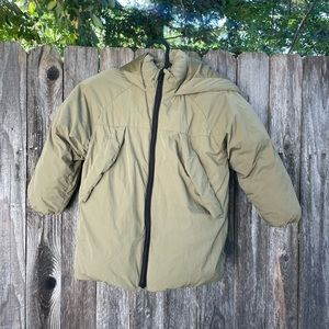 Zara Green Puffer Jacket with Hood- Child Size 4-5 years - excellent condition
